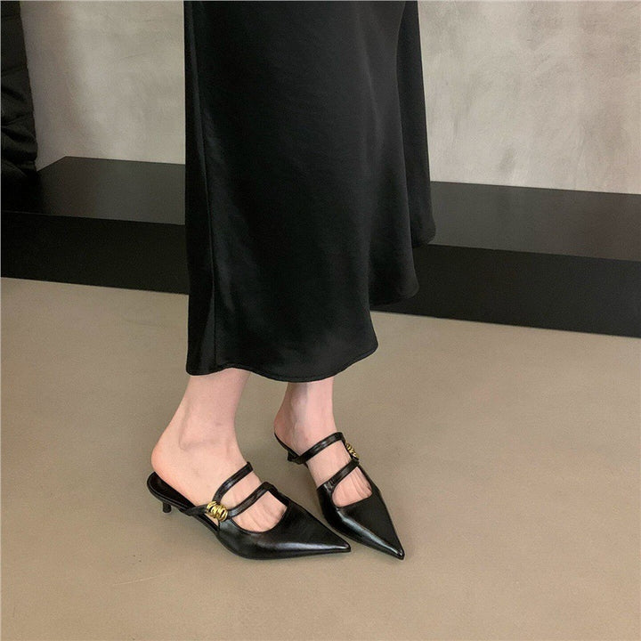 Damen Spitz zulaufende Kitten‑Heel Mules mit doppeltem Riemen und goldener Zierschnalle – Lioré