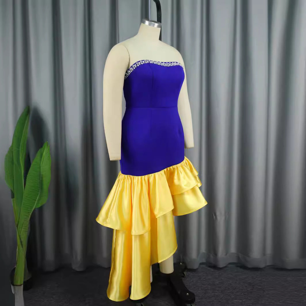 Damen Kleid mit schulterfreiem Design und voluminösem Rüschensaum Echo Archiv