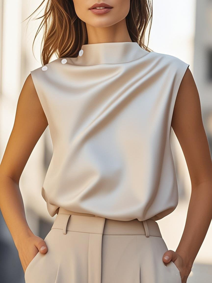 Damen Elegantes Satin-Oberteil mit schickem Stehkragen und feinen Knopfdetails – Avérine