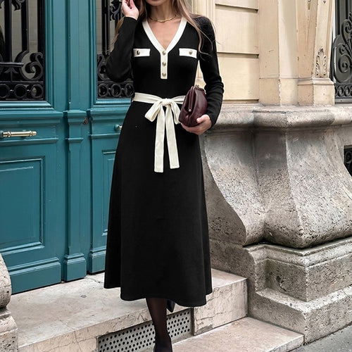 Damen Elegantes Langarmkleid mit Gürtel Echo Archiv
