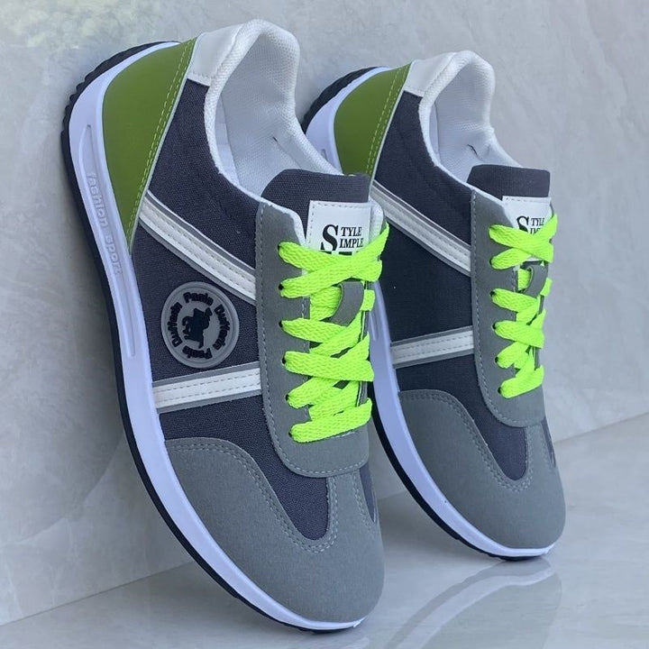 Herren Sportliche Sneakers im modernen Design Echoarchiv