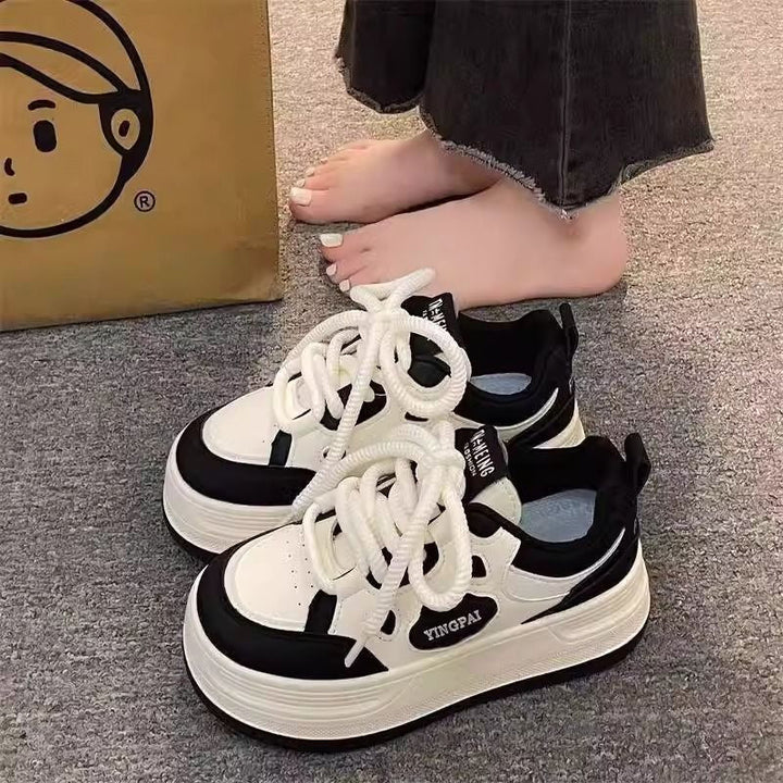 Damen Schnürsneaker mit modernen Design-Elementen und dämpfender Sohle Echo Archiv