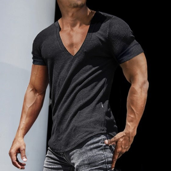 Herren V-Ausschnitt T-Shirt mit Rippstrickstruktur Echoarchiv