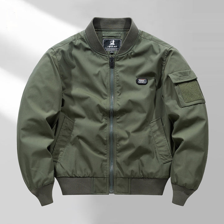 Herren minimalistischer Nylon-Bomber mit wattierter Innenlage und Ärmel-Pattentasche Echo Archiv