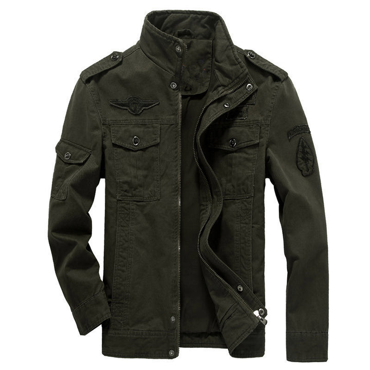Herren Militärische Canvas Feldjacke mit Stehkragen, Pattentaschen und Abzeichen Echoarchiv