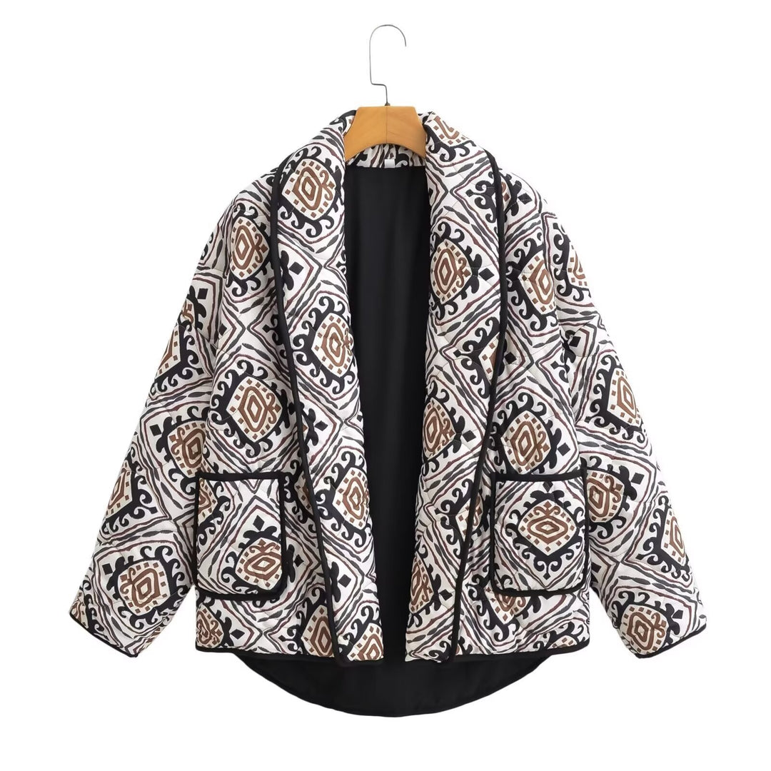 Damen Gepolsterte Kimono-Steppjacke mit Ethno-Print und Kontrastpaspeln Echo Archiv