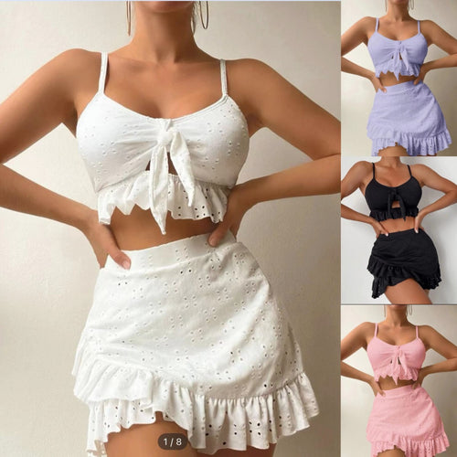 Damen Sommeroutfit mit verspieltem Rüschendesign Echo Archiv