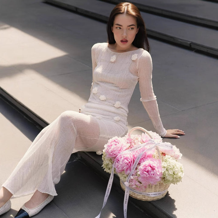 Damen Elegantes enganliegendes Knit-Kleid mit floralen Applikationen Echo Archiv