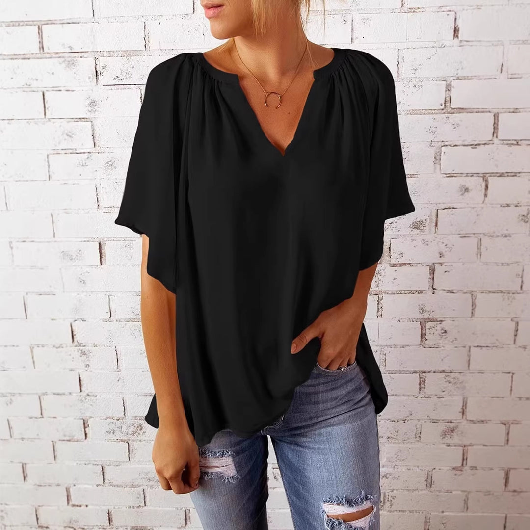 Damen lockeres Blusenshirt mit V-Ausschnitt und luftigen Ärmeln Echo Archiv
