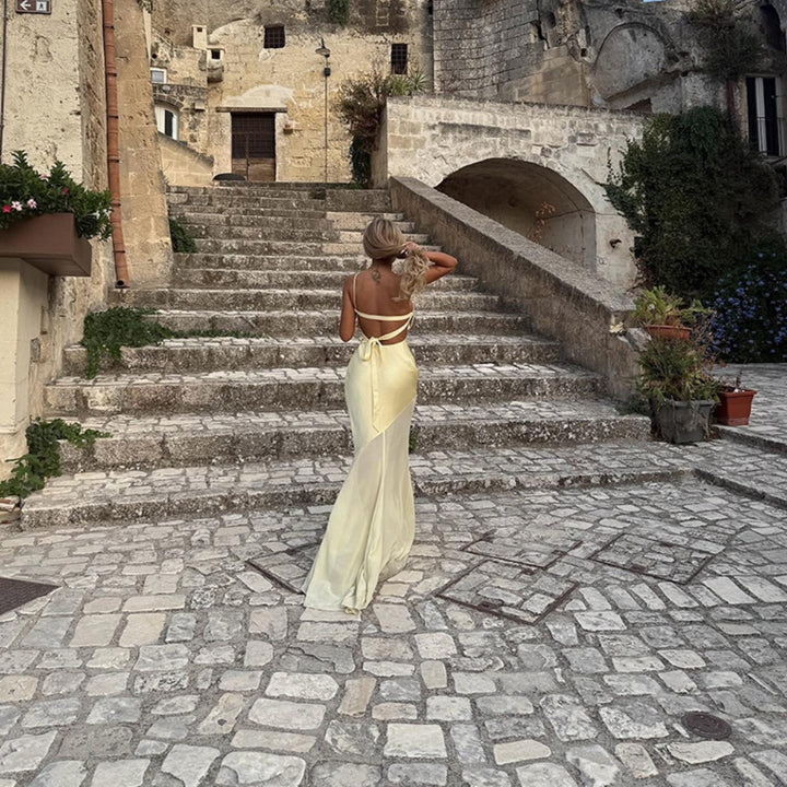 Damen asymmetrisches Maxikleid mit figurbetonter Passform Echo Archiv
