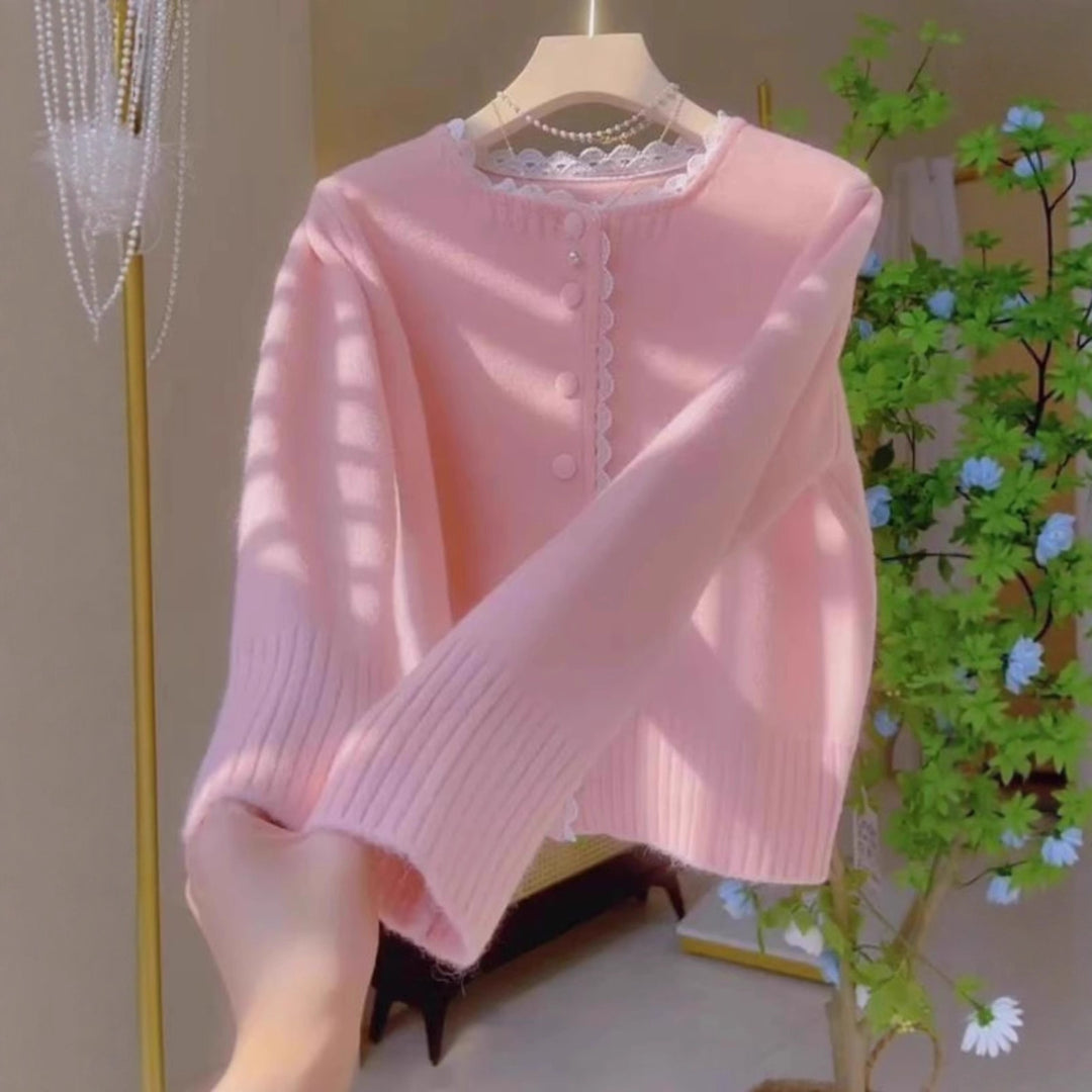 Damen Verspielte Strickjacke mit Spitzenelementen Echo Archiv