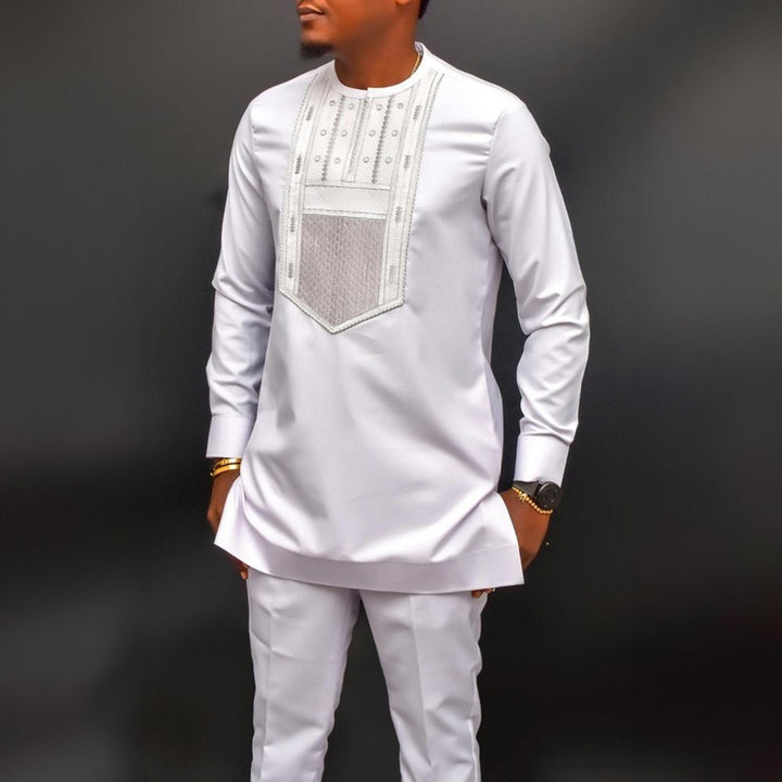Herren traditionelles Kaftan-Outfit mit eleganten Stickereien Echoarchiv