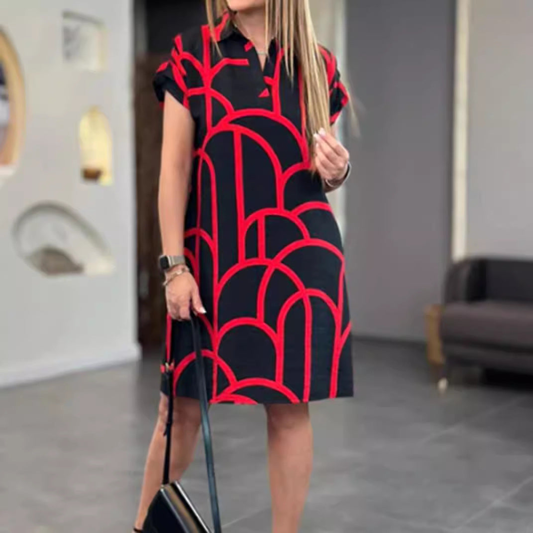 Damen nan geometrisches Shiftkleid mit Polokragen und umgeschlagenen Kurzärmeln Echo Archiv