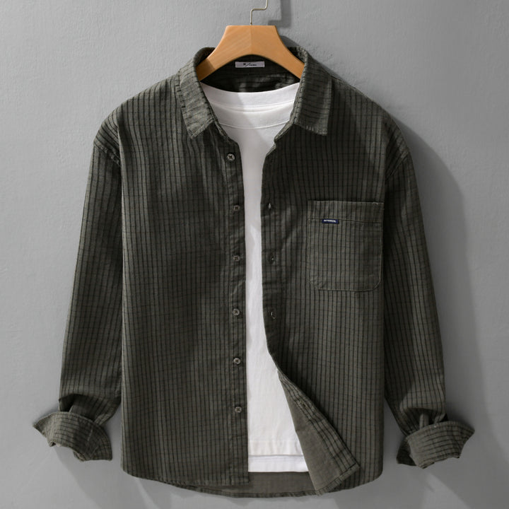 Herren Feinstruktur-Hemdjacke im Cord‑Look mit aufgesetzter Brusttasche Echoarchiv