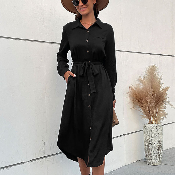 Damen Midikleid im Hemdblusenstil mit durchgehender Knopfleiste, Taillenbindegürtel und langen Ärmeln Echoarchiv