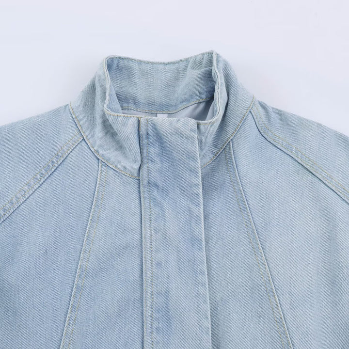 Damen Kurzjacke aus leichter Denim‑Qualität mit Raglanärmeln und verdeckter Verschlussleiste Echoarchiv