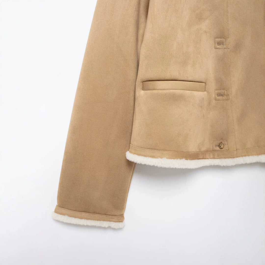 Damen Kurze Lammfelloptik-Cardiganjacke aus Veloursimitat mit Rundhals und Druckknöpfen Echoarchiv