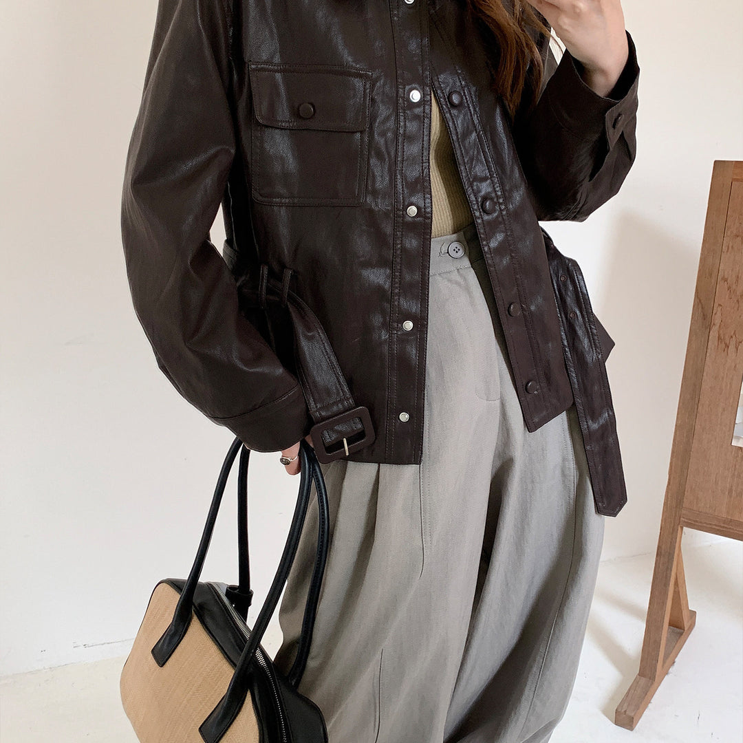 Damen Kurze Oversize-Lederjacke mit Taillenzug und Druckknopfleiste Echoarchiv