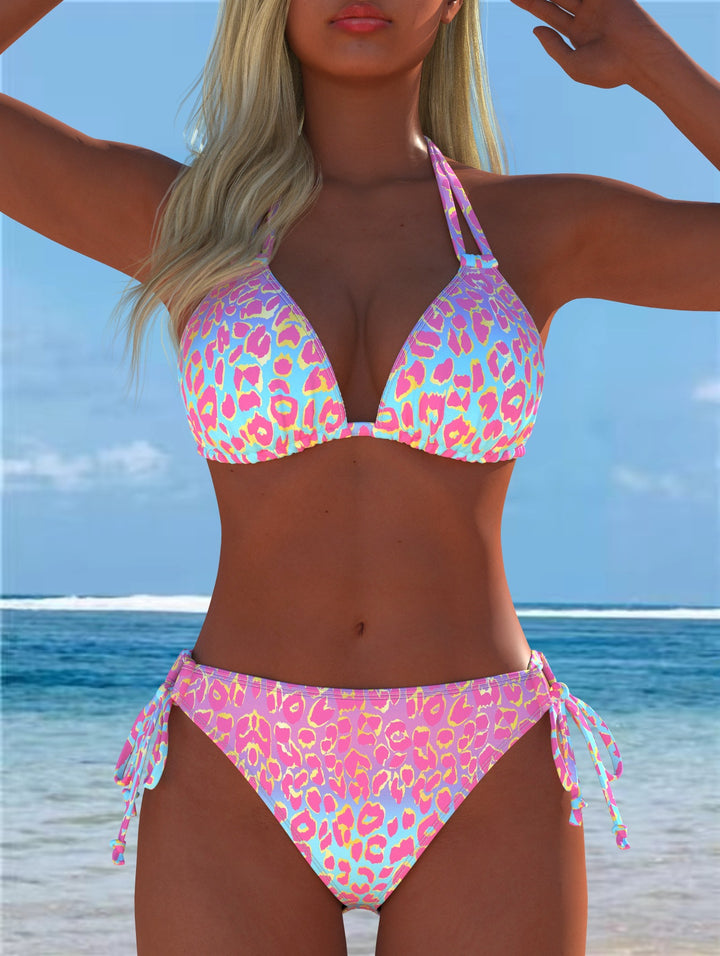 Damen Bikini-Set mit verspieltem Schnitt und trendigem Mustermix Echo Archiv