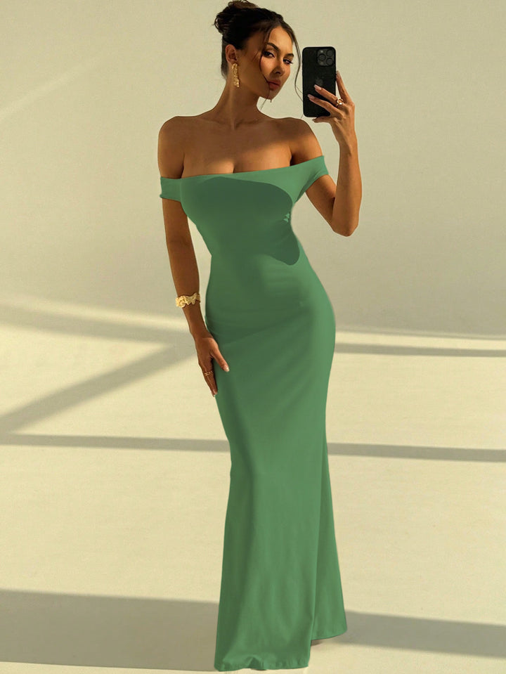 Damen Elegantes Off-Shoulder Maxikleid mit figurbetontem Schnitt Echo Archiv