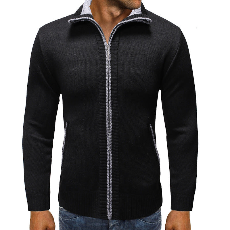Herren Strickjacke mit hohem Kragen und seitlichen Reißverschlusstaschen Echoarchiv