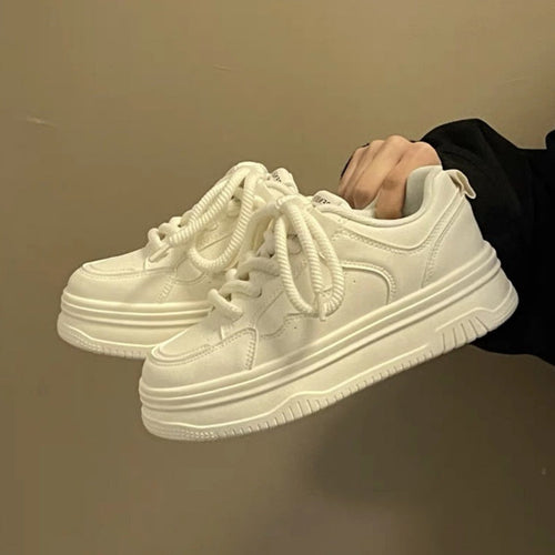 Damen Komfortable Plateau-Sneaker mit trendigem Design und dicker Sohle Echo Archiv