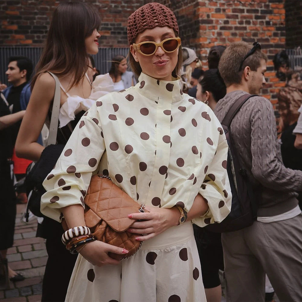 Damen Boxy Hemdjacke mit Stehkragen, Ballonärmeln und großem Polka‑Dot‑Print Echoarchiv