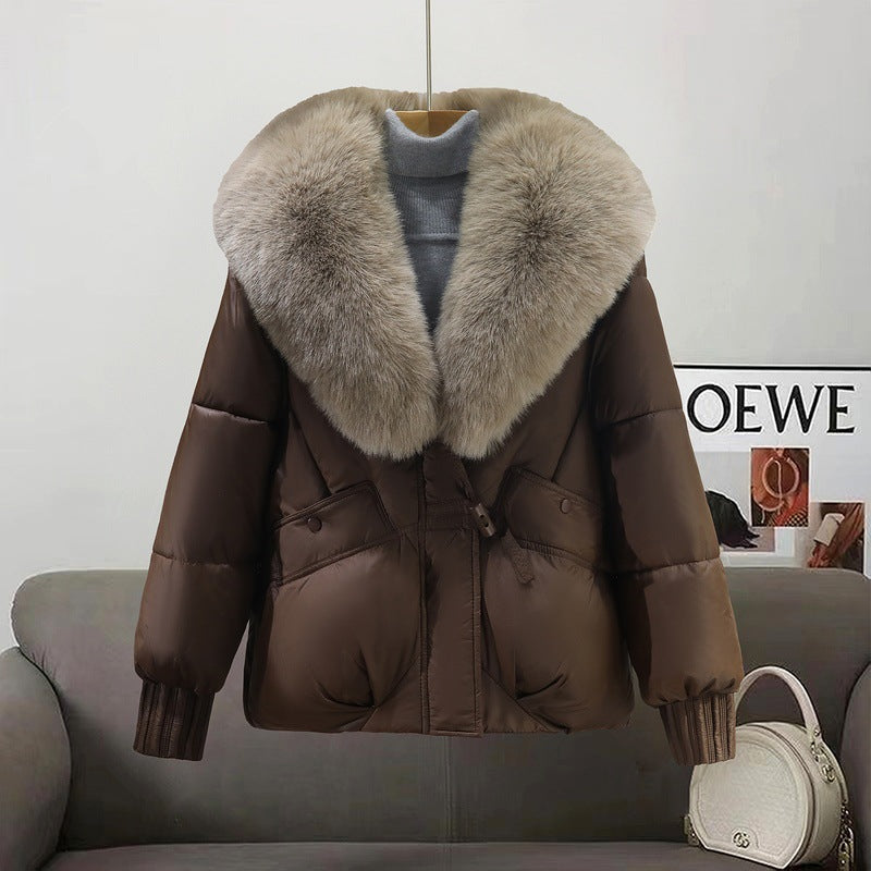Damen Kurzsteppjacke im Boxy‑Cut mit extra breitem Schalkragen aus Kunstfell und Rippbündchen Echo Archiv