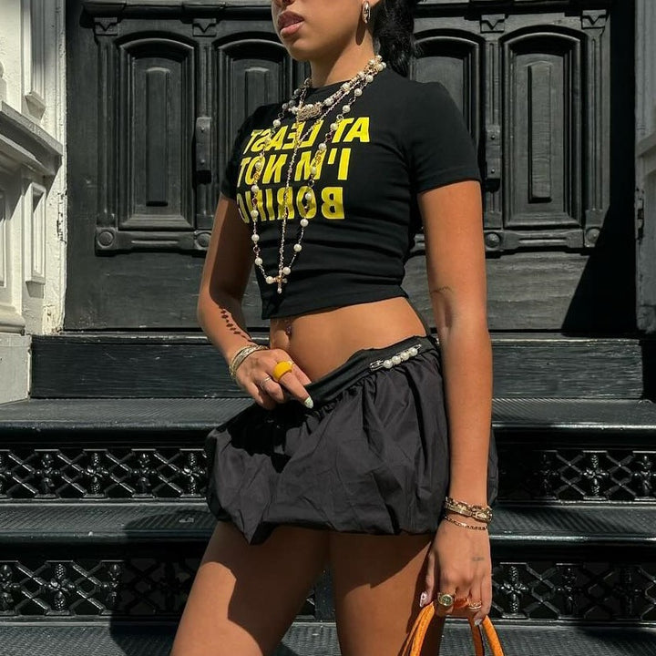 Damen cropped T-Shirt mit auffälligem Typografie-Druck Echo Archiv