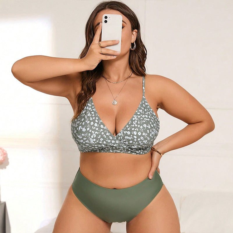 Damen Hochgeschnittener Bikini mit modischem Blumenmuster Echo Archiv
