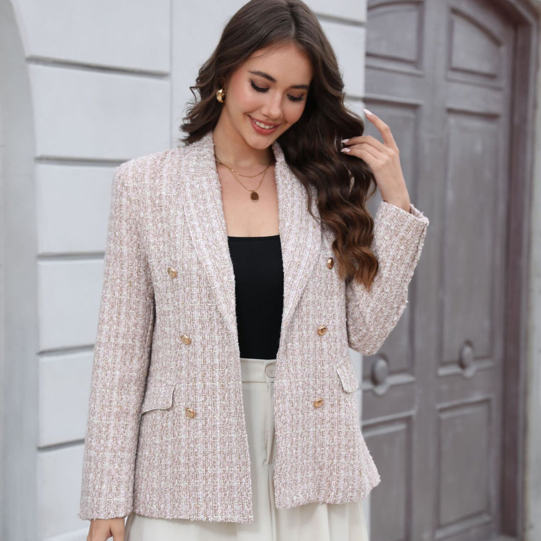 Damen Doppelreihiger Bouclé-Blazer mit Schalkragen, taillierter Silhouette und Zierknöpfen – Valéne