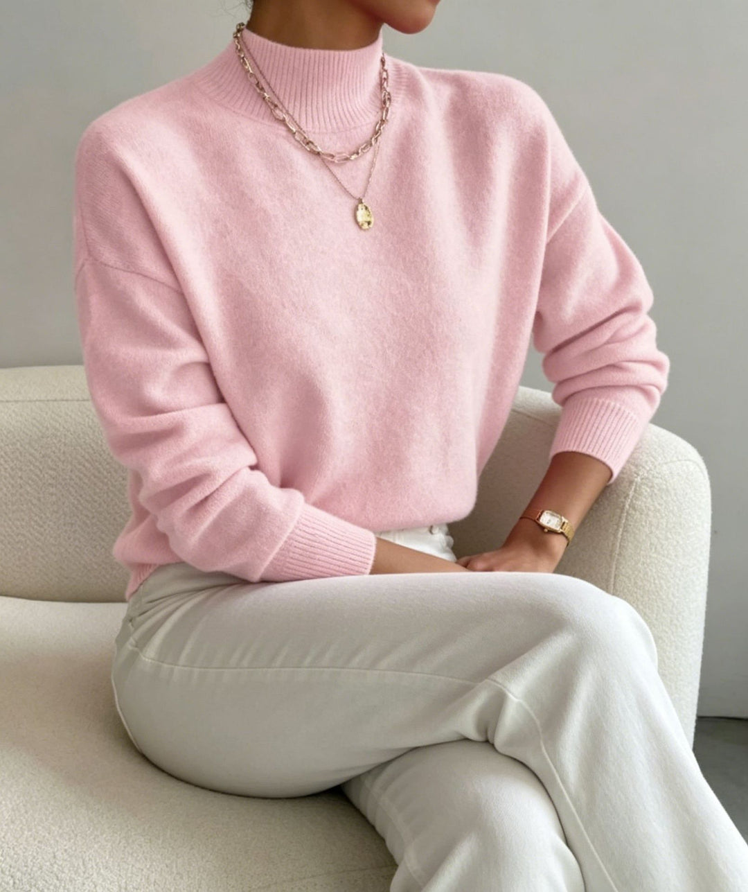 Damen kuscheliger Feinstrickpullover mit Stehkragen und überschnittener Schulter – Mavelle