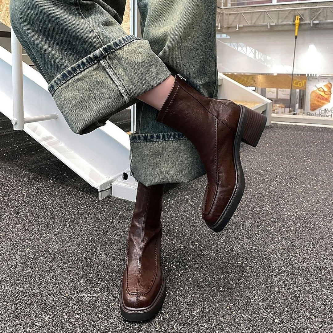 Damen Ankle-Boots im Mokassin‑Moccasin‑Look mit mittlerem Blockabsatz und Rückreißverschluss Echo Archiv