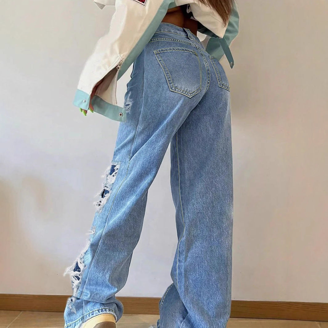 Damen weite Destroyed-Jeans mit seitlichen Cutouts und kontrastierten Unterlagen Echo Archiv