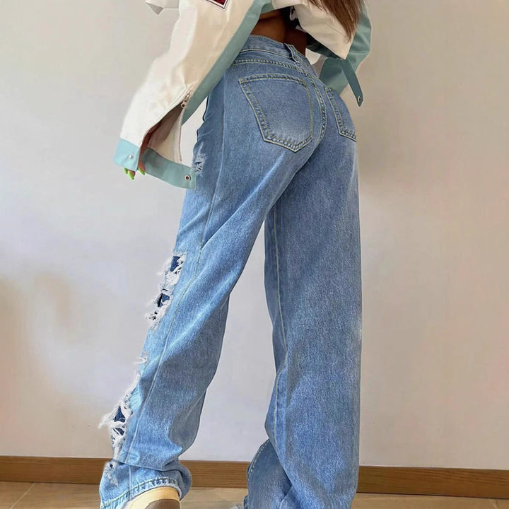 Damen weite Destroyed-Jeans mit seitlichen Cutouts und kontrastierten Unterlagen Echo Archiv