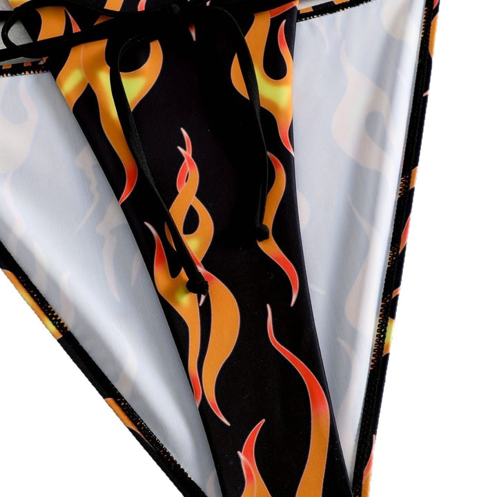 Damen Badeanzug mit feurigen Motiven Echo Archiv