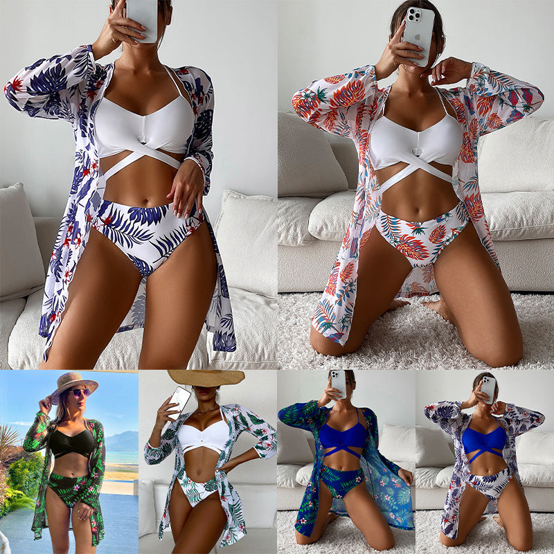 Damen Badeanzug mit floralem Kimono Echo Archiv