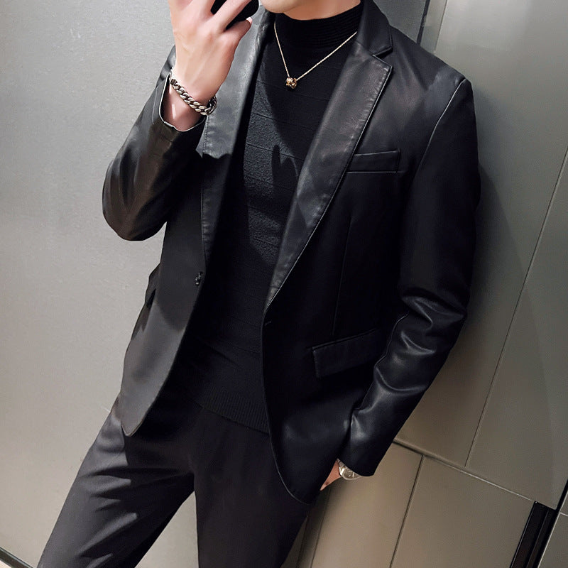 Herren eleganter Slim-Fit Lederimitat-Blazer mit Reverskragen und Pattentaschen Echoarchiv
