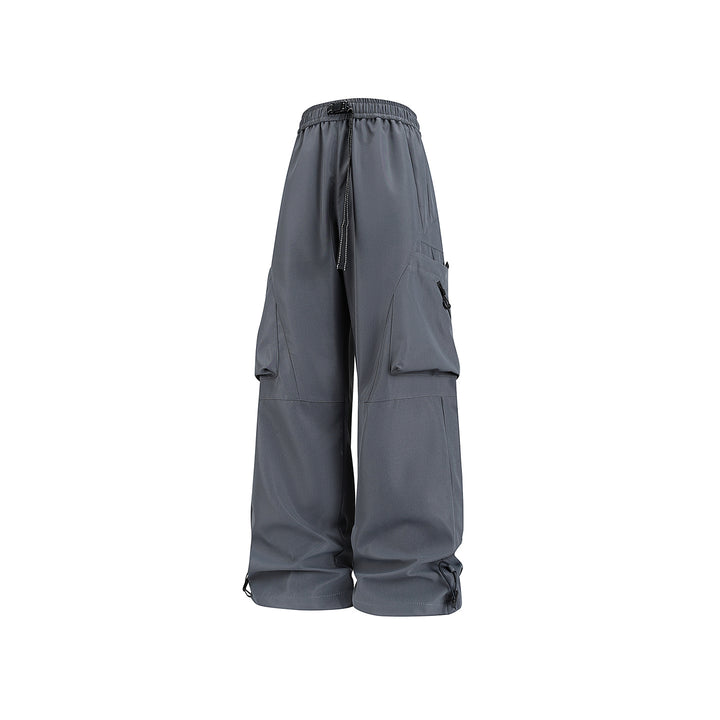 Herren Baggy-Cargo-Hose im Tech-Utility-Stil mit großvolumigen Klapptaschen, elastischem Bund und verstellbarem Kordelsaum Echo Archiv