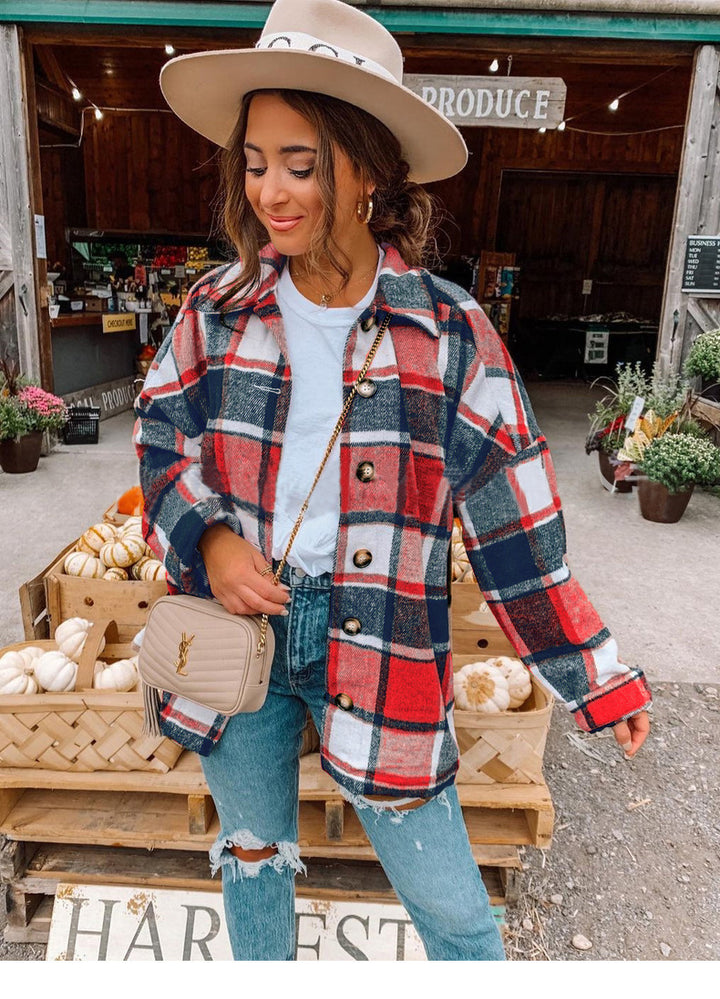 Damen Oversized Kariertes Flanell‑Shacket mit Brusttaschen und Holzknöpfen Echoarchiv
