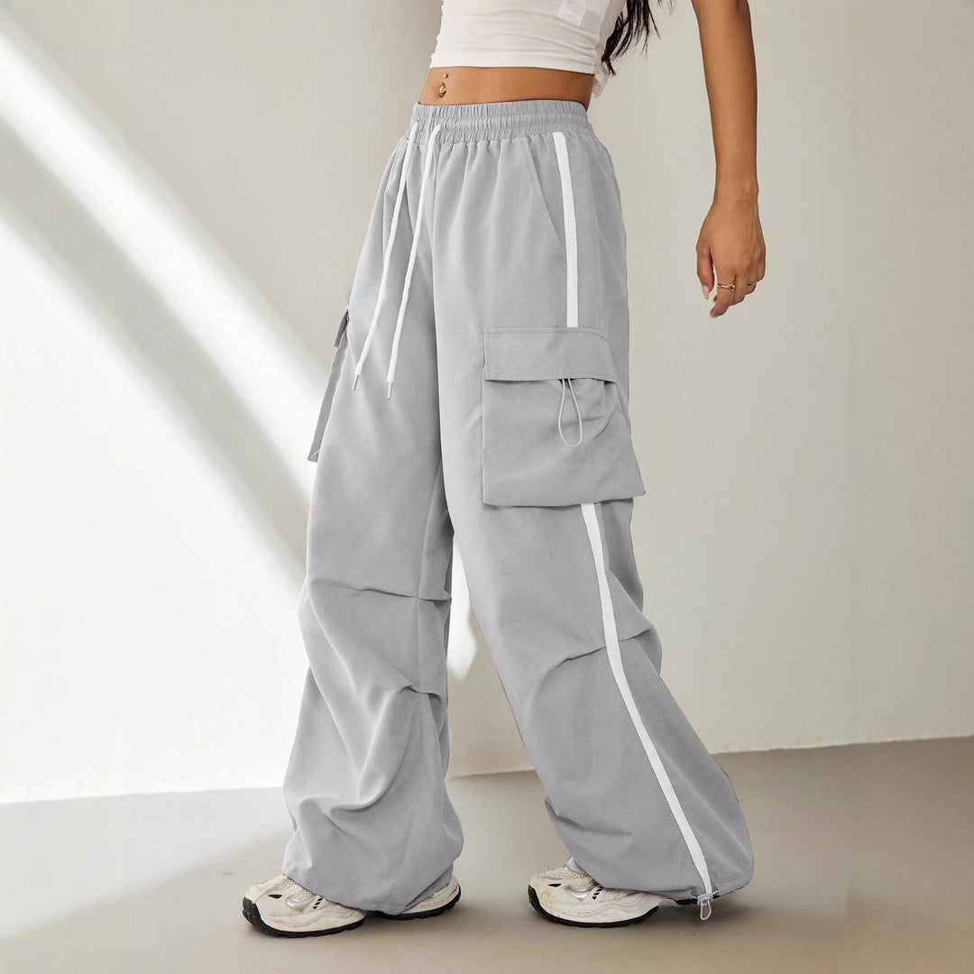 Damen Weite Cargo‑Loungehose mit Gummibund, Tunnelzug und großen Klappentaschen – Avérine