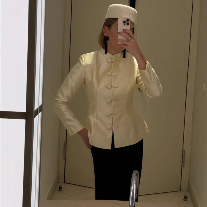 Damen Chinesisch inspiriertes Jackett mit Stehkragen und Zierknotenverschlüssen Echo Archiv