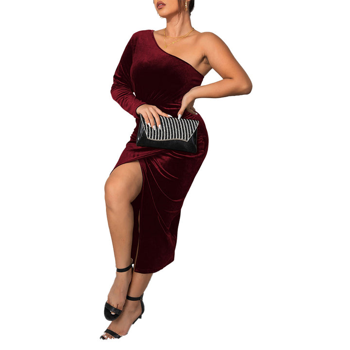 Damen Elegantes One-Shoulder Abendkleid mit Seitenschlitz und schimmerndem Samt Echo Archiv