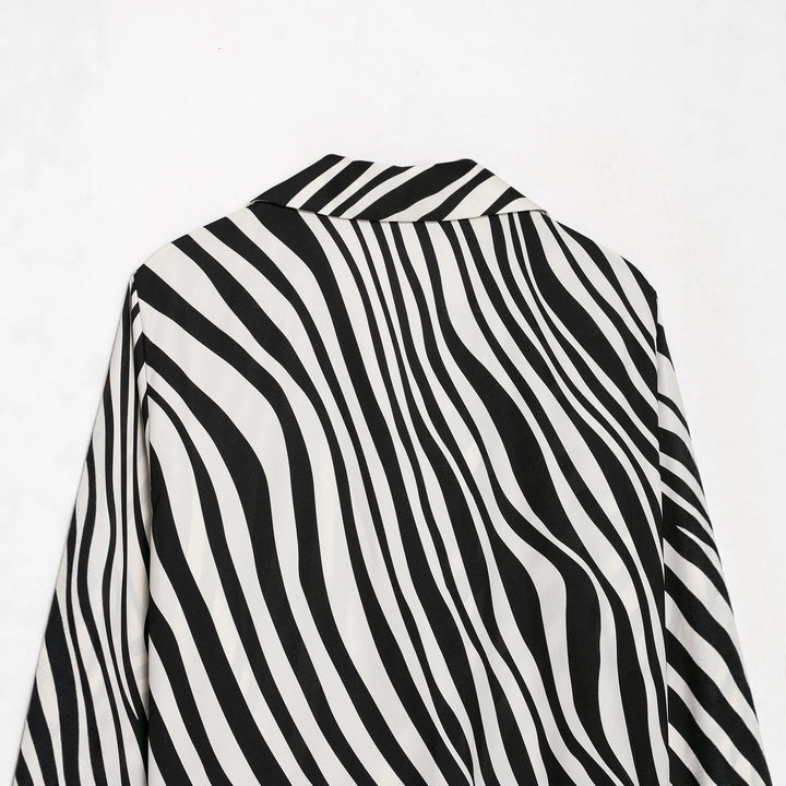 Damen Gestreifte Cropped-Bluse im Hemdstyle mit Federbesatz Echoarchiv
