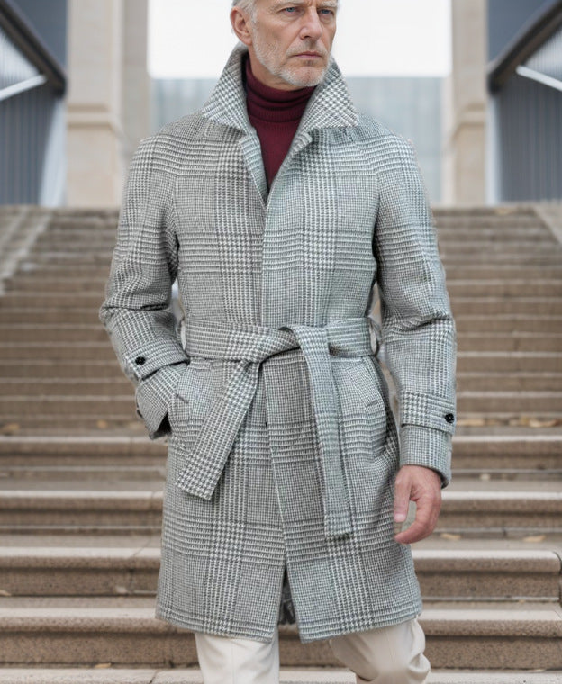 Herren modischer Trenchcoat mit praktischen Taschen und modernem Schnitt Echoarchiv