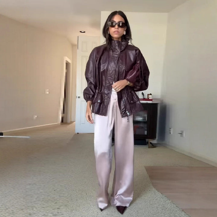 Damen Wasserabweisende Kunstleder-Utility-Jacke mit Stehkragen und aufgesetzten Pattentaschen Echo Archiv
