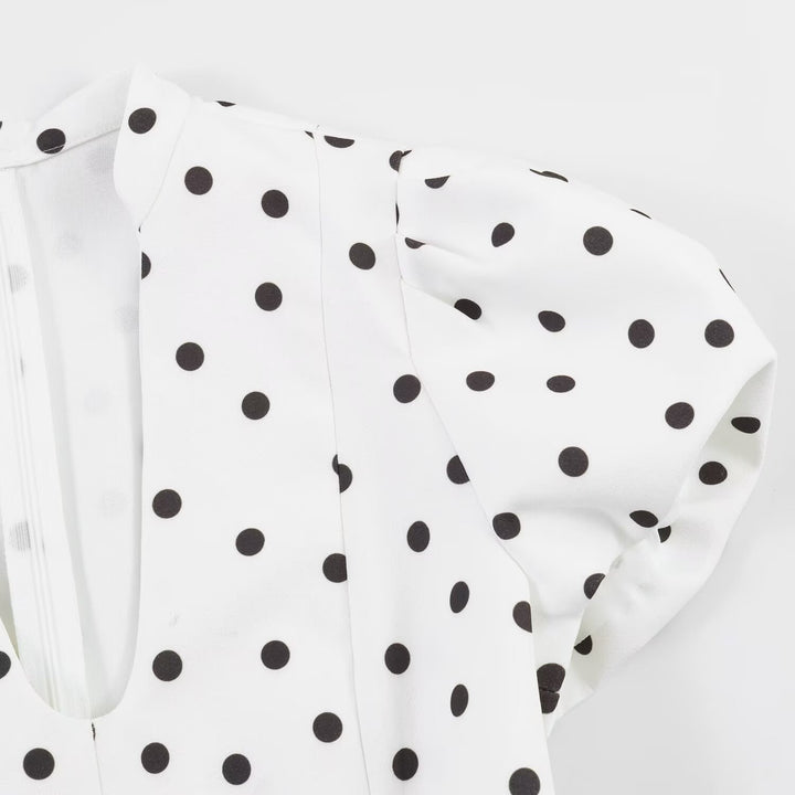 Damen Minikleid mit weitem Puffärmel und elegantem V-Ausschnitt Echo Archiv