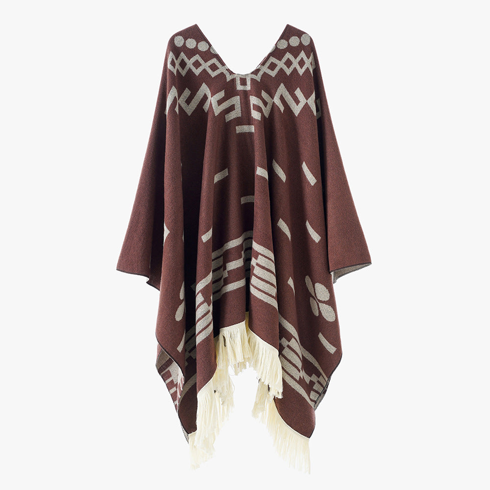 Damen Oversize Poncho im Boho‑Stil mit V‑Ausschnitt, Jacquard‑Muster und langen Fransen – Avérine