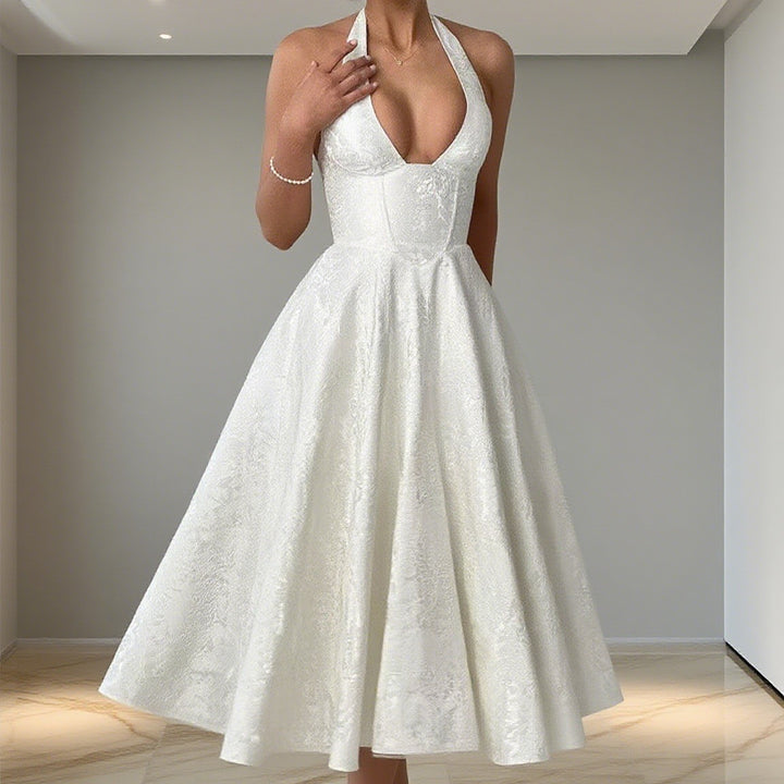 Damen Elegantes Hochzeitskleid mit schwingendem Rock und tiefem V-Ausschnitt Echo Archiv