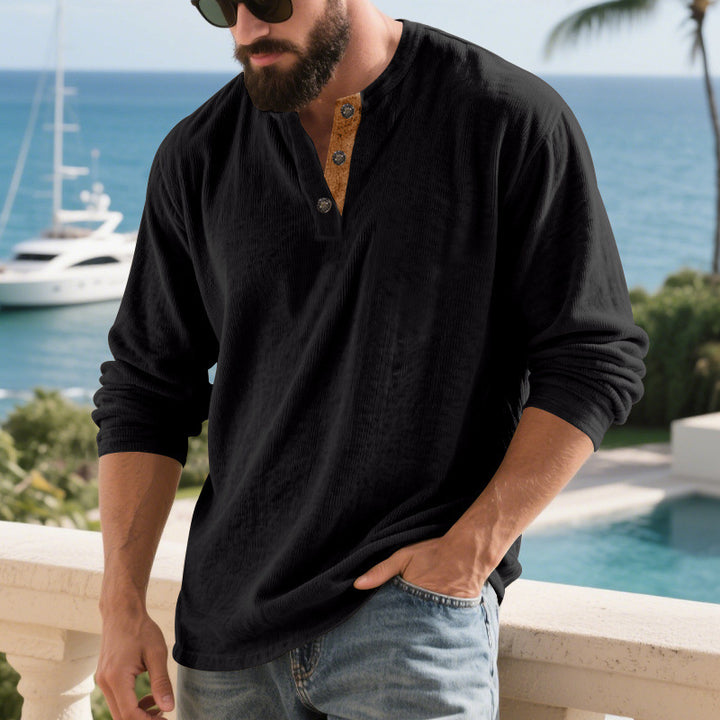 Herren Langarm-Henley-Shirt mit strukturiertem Material und modischen Knopfdetails Echoarchiv